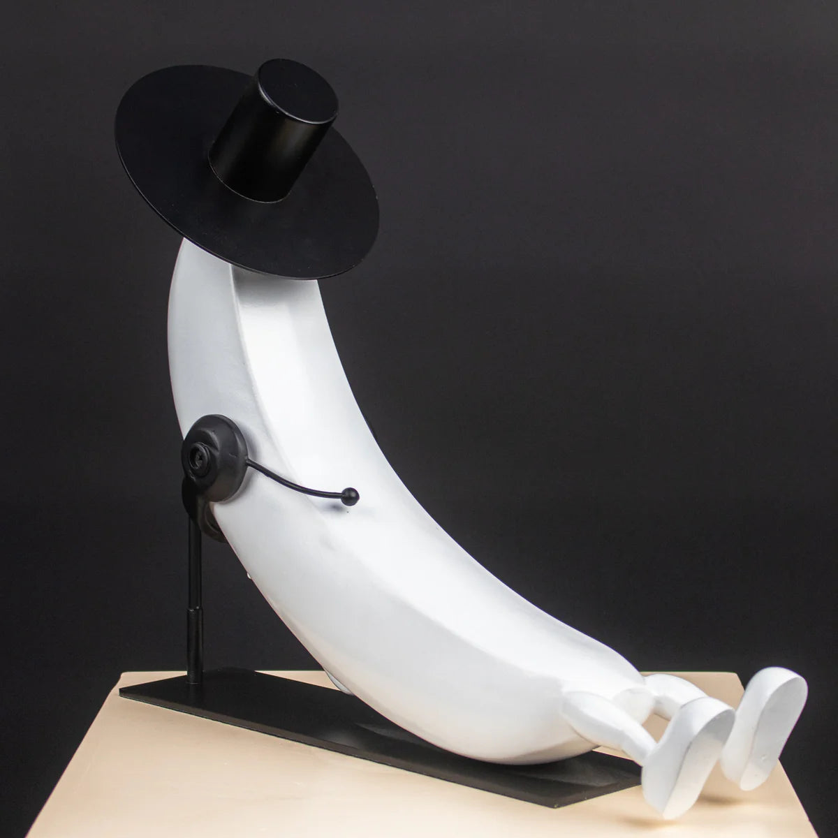 Lounger Luminaire Home Decor