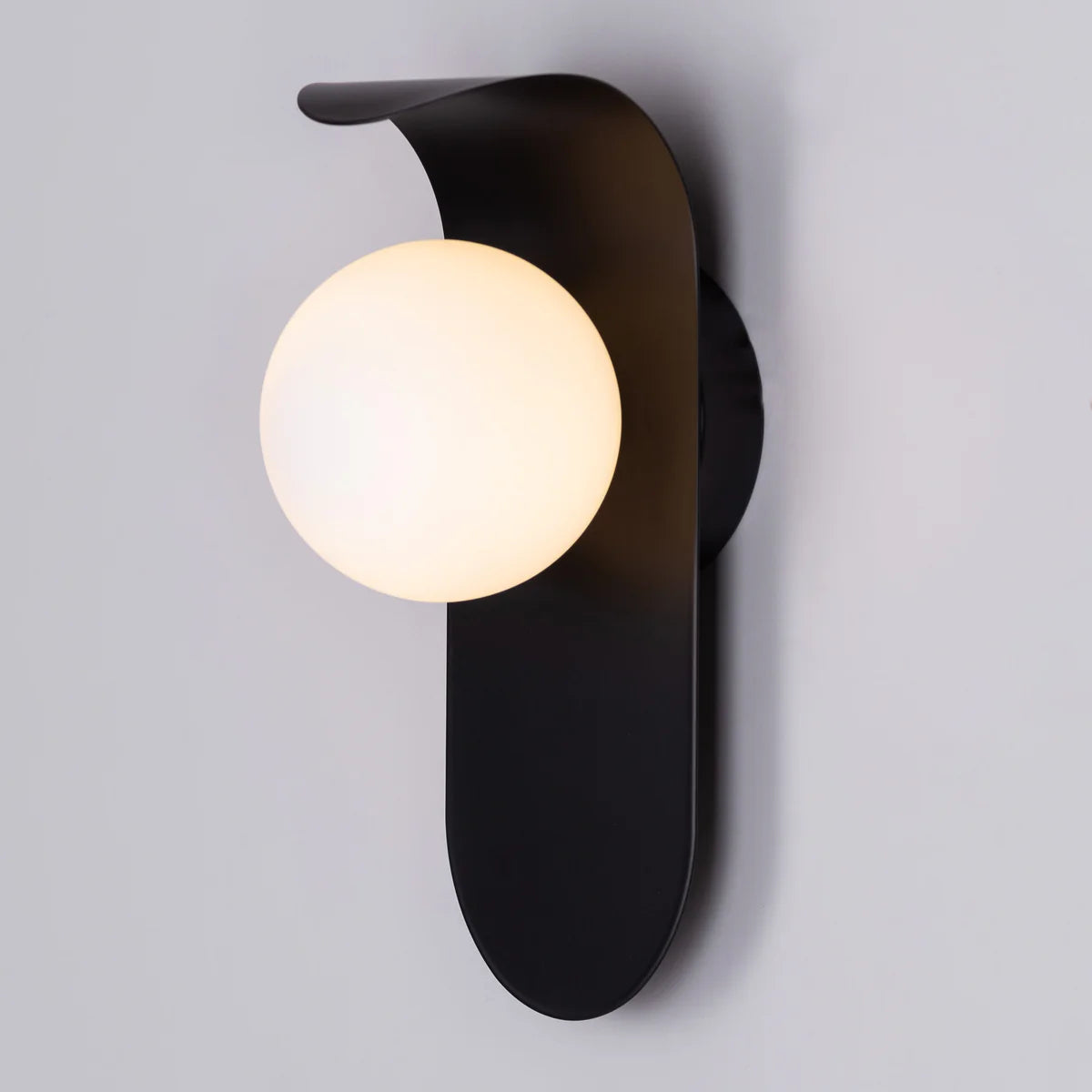 Gifted (Black) Wall Light